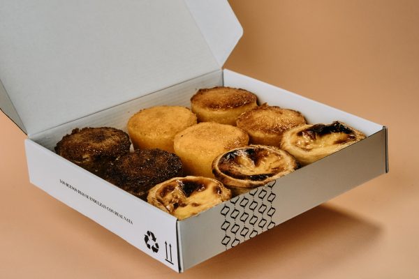 Caja de 3 pasteles de nata y 6 queijadas - Imagen 2